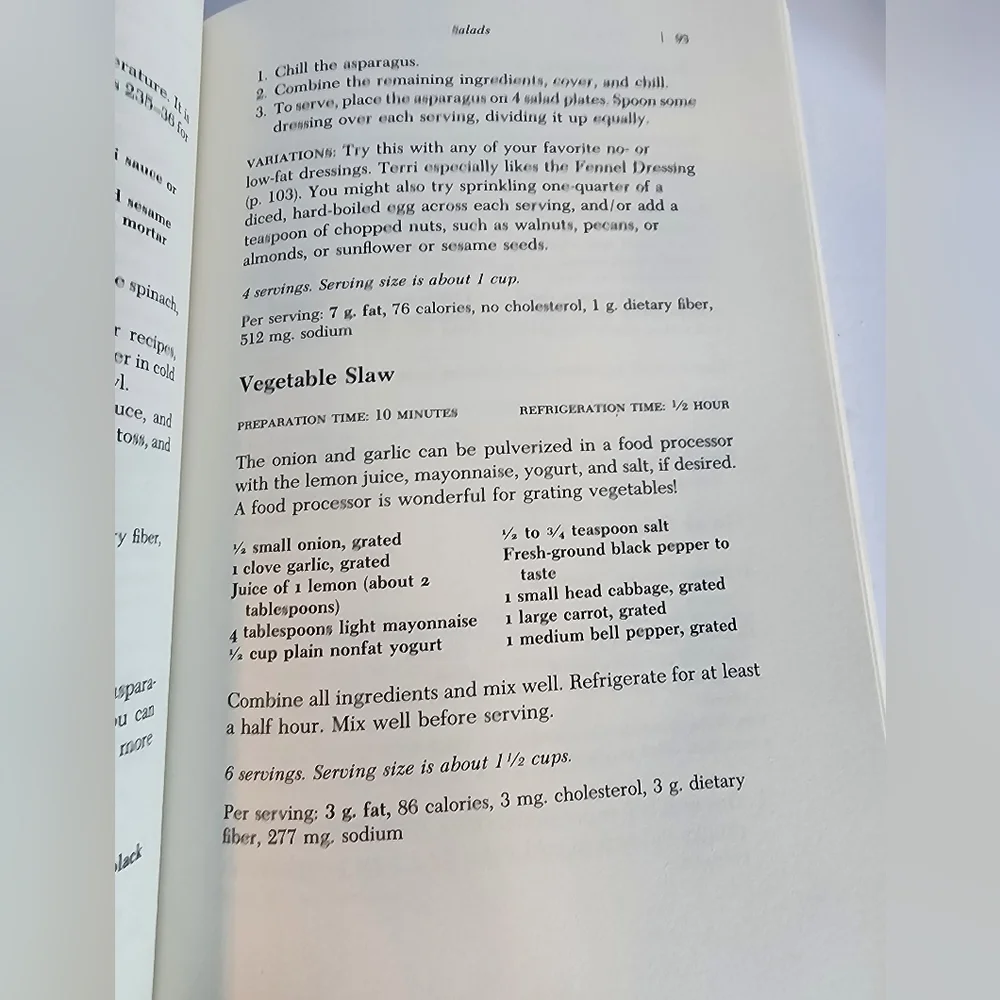 VINTAGE The Low-Fat Good Food Cookbook